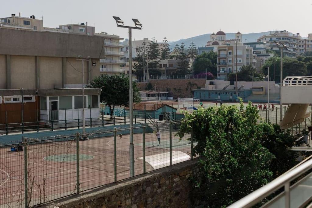 Ναυτικός Όμιλος Nautical Club Lejlighed Chios Town Eksteriør billede
